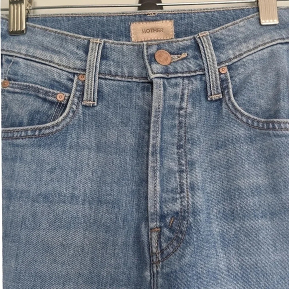 Mother Denim The Tomcat Jean in World At My Feet Wash - Picture 5 of 11